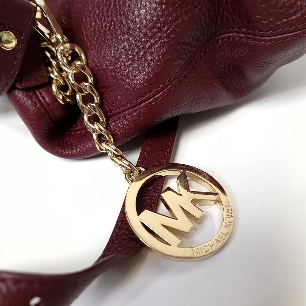 Michael Kors Purse Jet Set Tote Bag Burgundy with Gold Chain​ - Picture 3 of 11